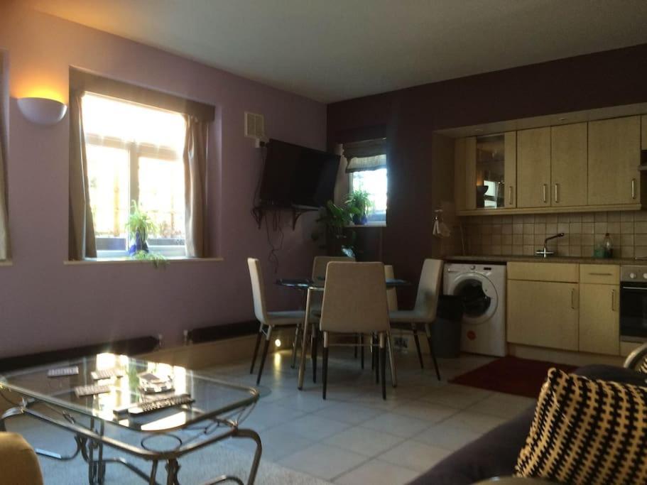 Awesome Apartment In The Heart Of Camden Town London Kültér fotó