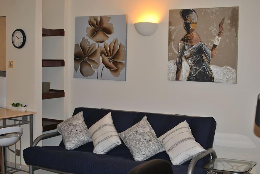 Awesome Apartment In The Heart Of Camden Town London Kültér fotó