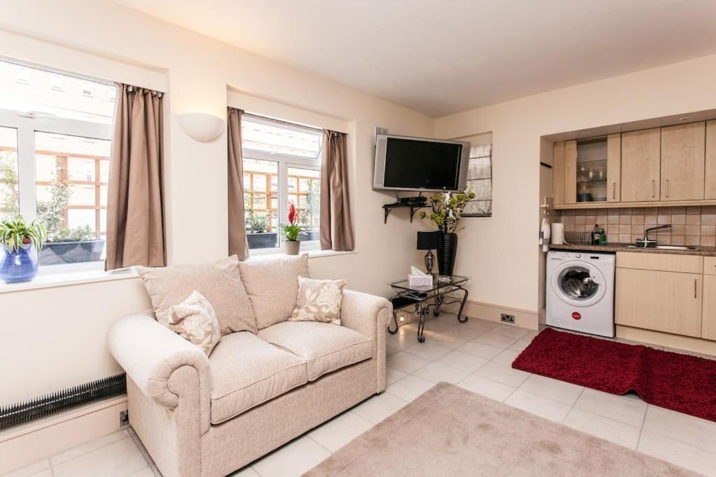 Awesome Apartment In The Heart Of Camden Town London Kültér fotó